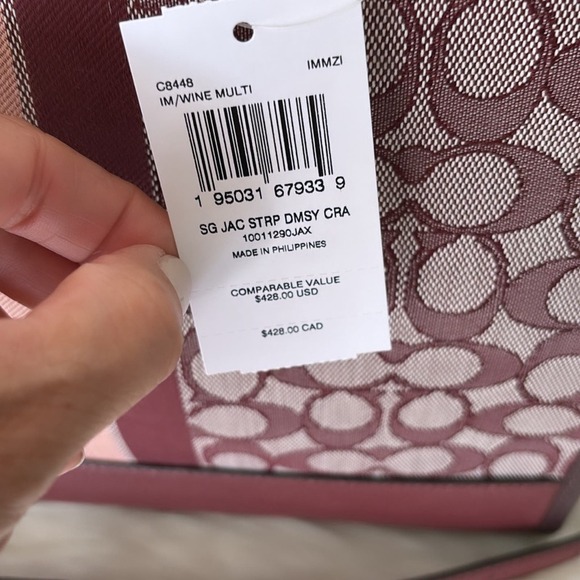 NWT💃Coach Dempsey Carryall In Signature Jacquard With Stripe And Coach Patch - Picture 12 of 12